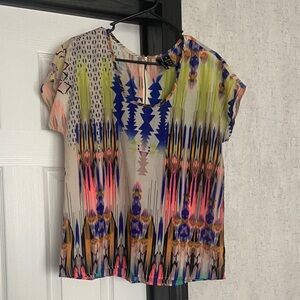 NWOT fun& flirt Colorful Patterned Women's Top in size medium